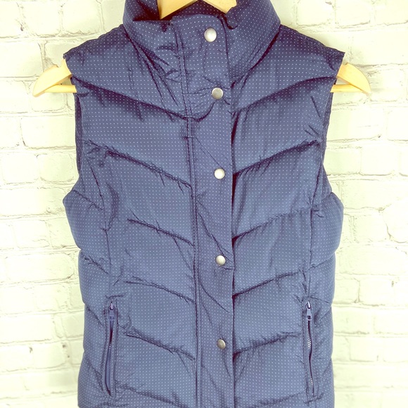 Gap XS puff vest - Picture 2 of 7